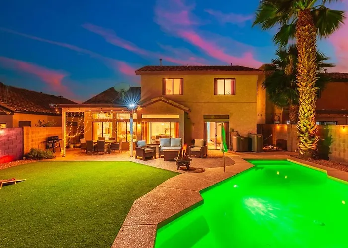 Brand New! Game & Pool, North Retreat Holiday home