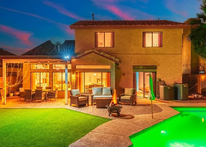 Brand New! Game & Pool, North Retreat Holiday home *